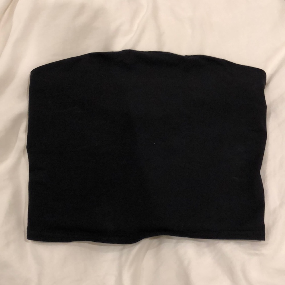 BLACK STRAPLESS TUBE TOP